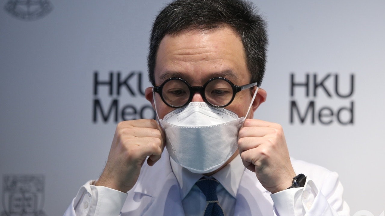 新冠肺炎|梁卓偉料第三波源自輸入個案 未來一周確診宗數未回落 新冠肺炎|梁卓偉料第三波源自輸入個案 未來一周確診宗數未回落