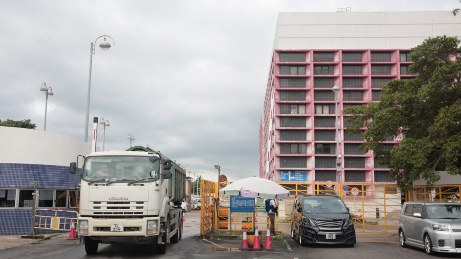 首有跨境貨車司機確診 司機居14日內有患者疫廈禁入境廣東 首有跨境貨車司機確診 司機居14日內有患者疫廈禁入境廣東