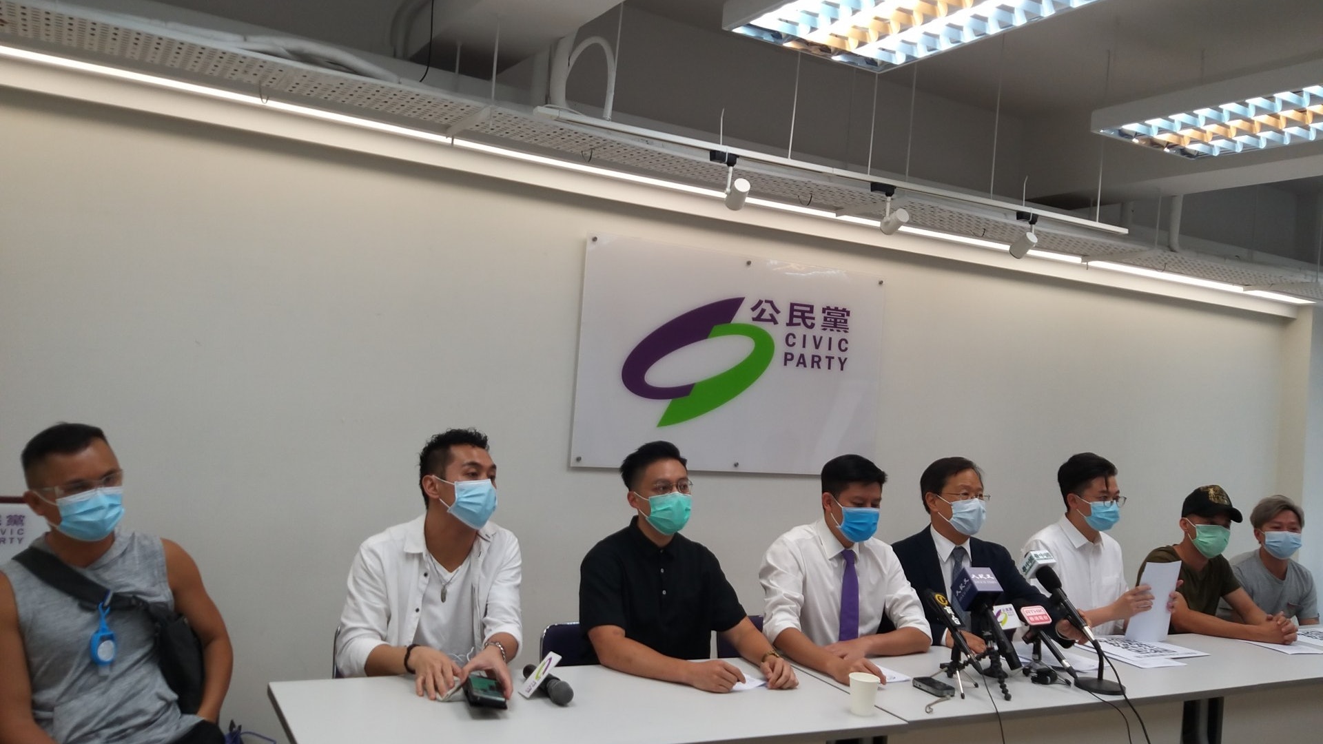 新冠肺炎|有業界料食肆禁堂食七成餐廳面臨結業 為政府失誤埋單 新冠肺炎|有業界料食肆禁堂食七成餐廳面臨結業 為政府失誤埋單