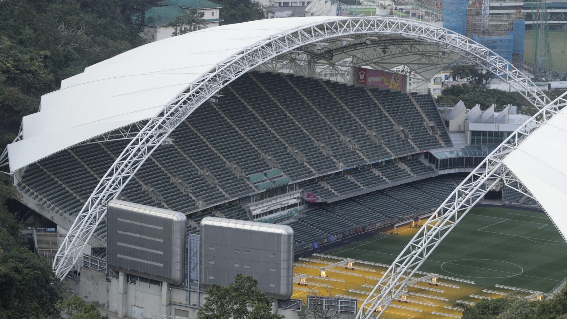 新冠肺炎|香港大球場康文署技工染疫 上周五仍有上班 新冠肺炎|香港大球場康文署技工染疫 上周五仍有上班
