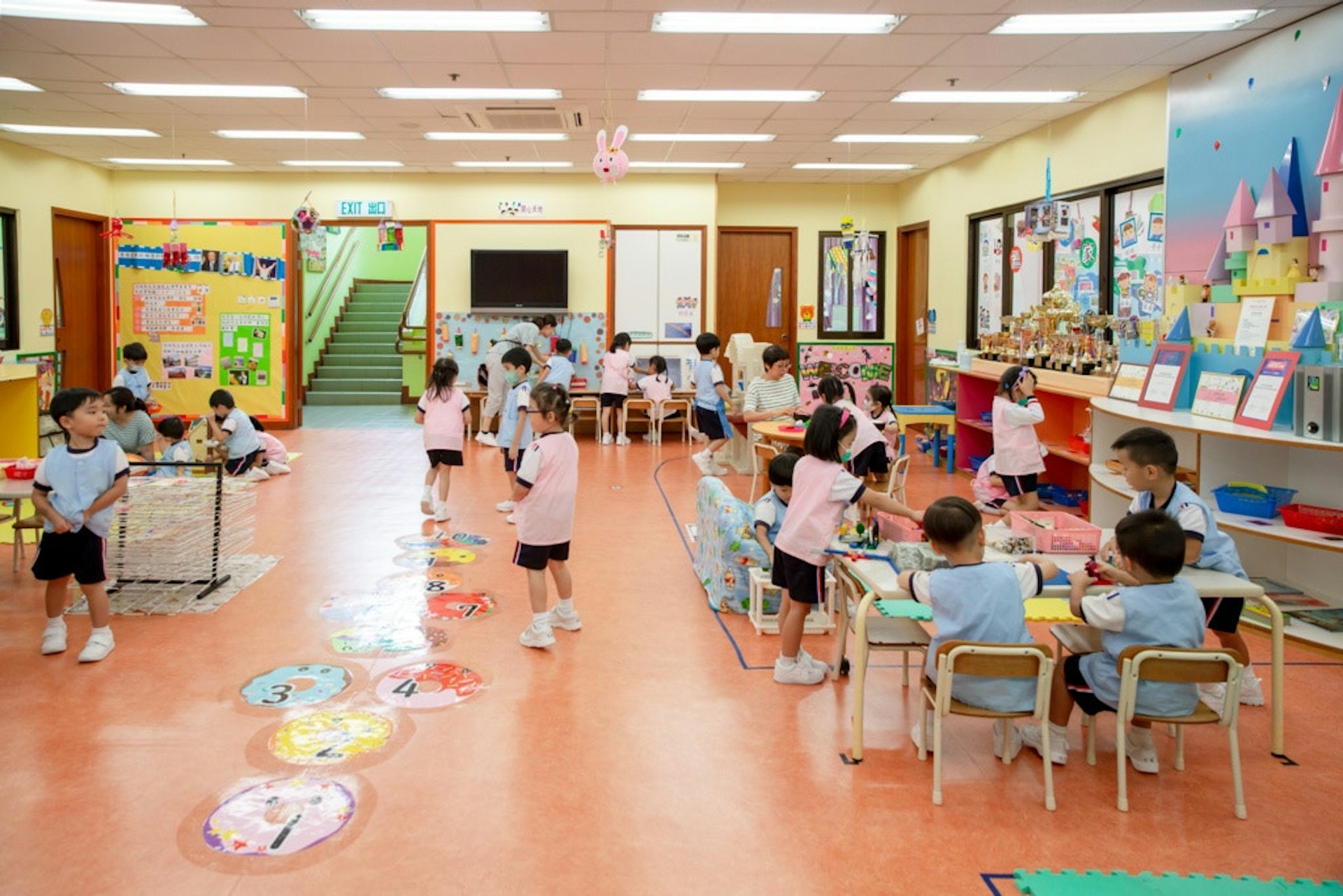 受疫情影響,新學年幼稚園學童仍無法回校上堂。(資料圖片) 受疫情影響,新學年幼稚園學童仍無法回校上堂。(資料圖片)