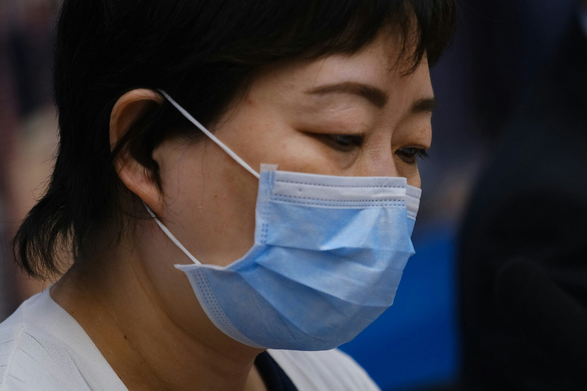 張竹君認為,以往周一、二確診數字都會較低,但周三至五可能會較高,未能總結到疫情是否有所緩和。 (梁鵬威攝) 張竹君認為,以往周一、二確診數字都會較低,但周三至五可能會較高,未能總結到疫情是否有所緩和。 (梁鵬威攝)