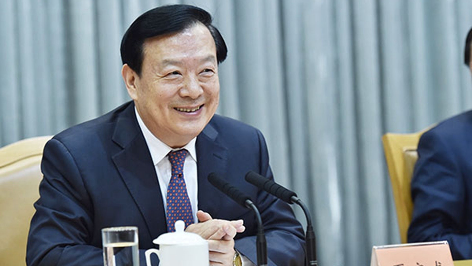 美國制裁｜港澳辦強烈譴責　外交部駐港公署：美將搬石頭砸自己腳