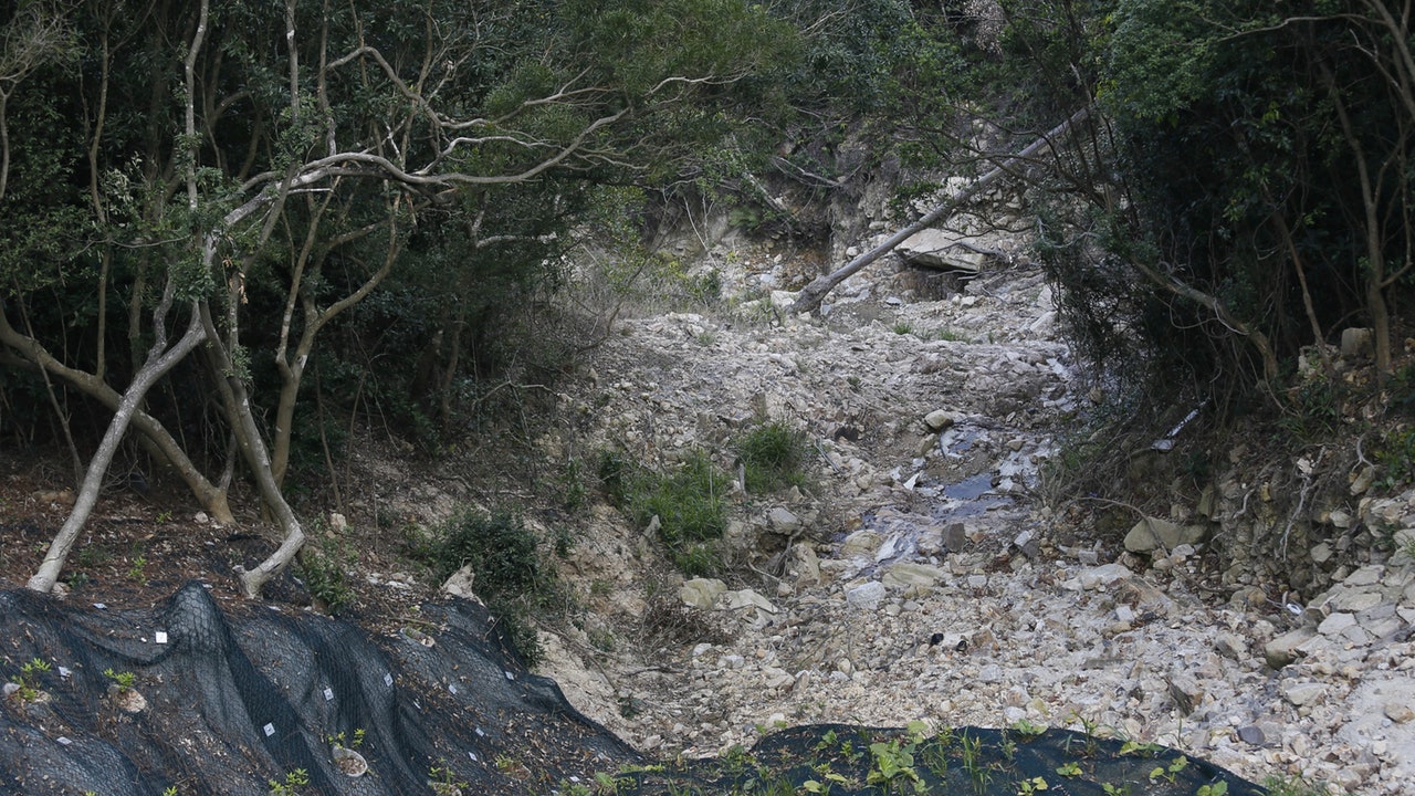 土力工程處去年接山泥傾瀉226宗 今年雨量偏少料宗數或減 土力工程處去年接山泥傾瀉226宗 今年雨量偏少料宗數或減