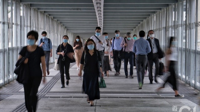 公務員在家工作|政府延長公務員WFH至8.23 下周或逐步恢復服務 公務員在家工作|政府延長公務員WFH至8.23 下周或逐步恢復服務