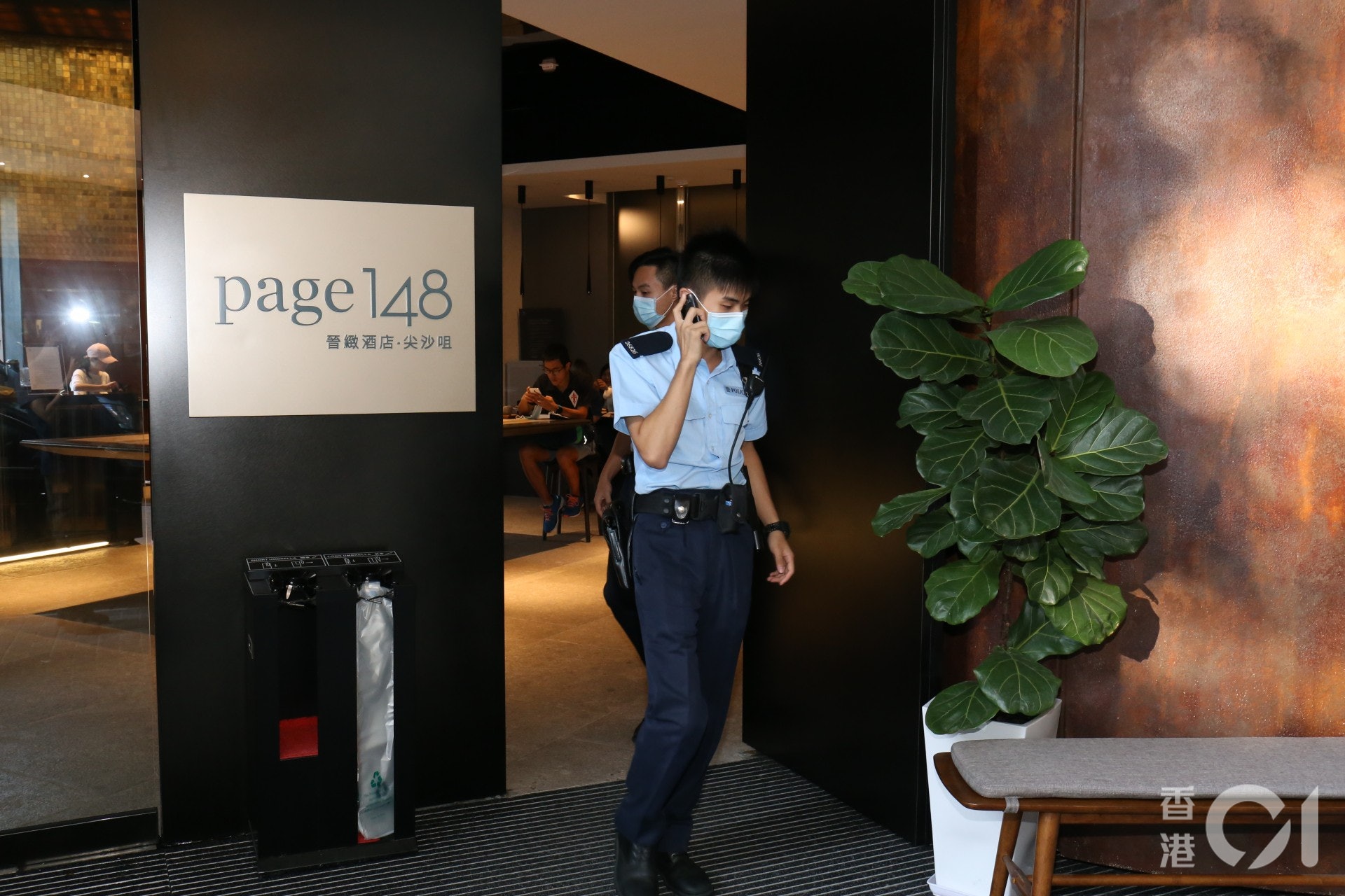 警方在涉案酒店調查。(陳浩然攝) 警方在涉案酒店調查。(陳浩然攝)