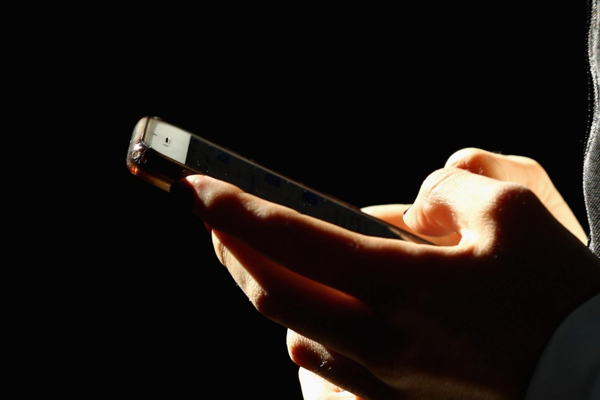 電騙停不了】旺角女子墮「執法人員」圈套失190萬人民幣