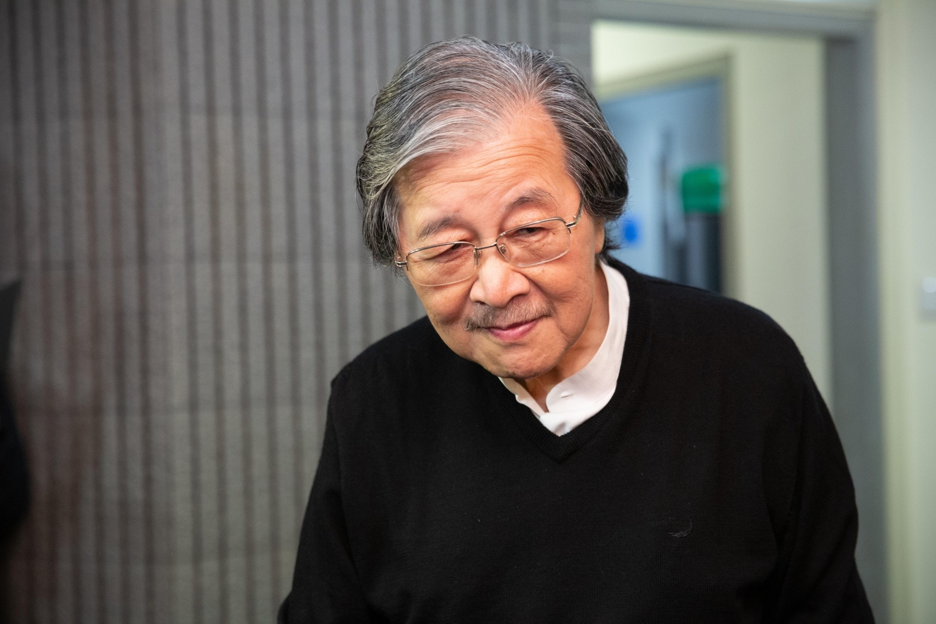 全民檢測｜蔡堅憂巿民自行採樣會弄傷喉嚨　或會不準確