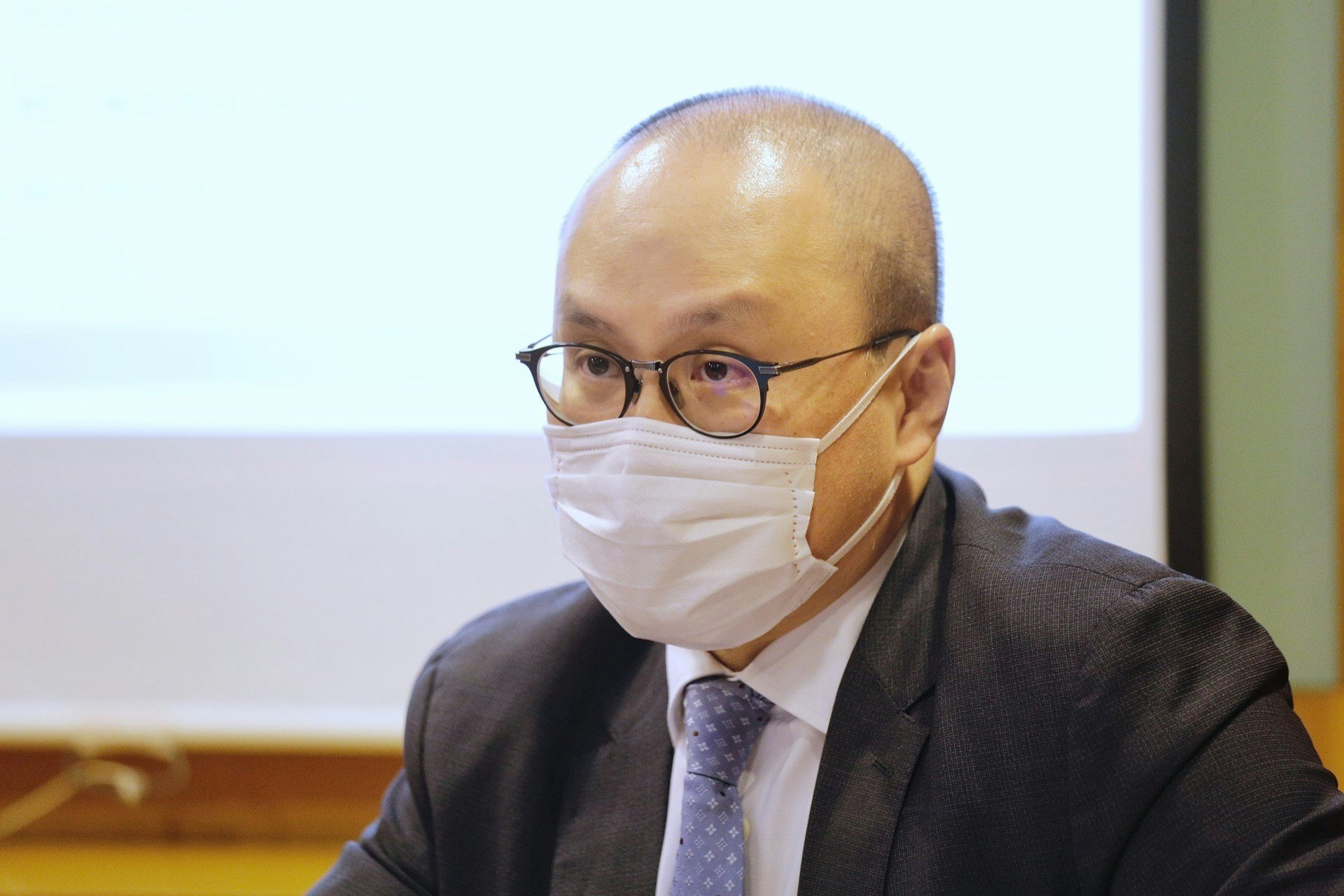 曾祈殷指出,全民檢測必須採用高質素樣本才有意義,因此如何採樣尤為重要,呼籲政府切勿重質不重量。(資料圖片/黃寶瑩攝) 曾祈殷指出,全民檢測必須採用高質素樣本才有意義,因此如何採樣尤為重要,呼籲政府切勿重質不重量。(資料圖片/黃寶瑩攝)