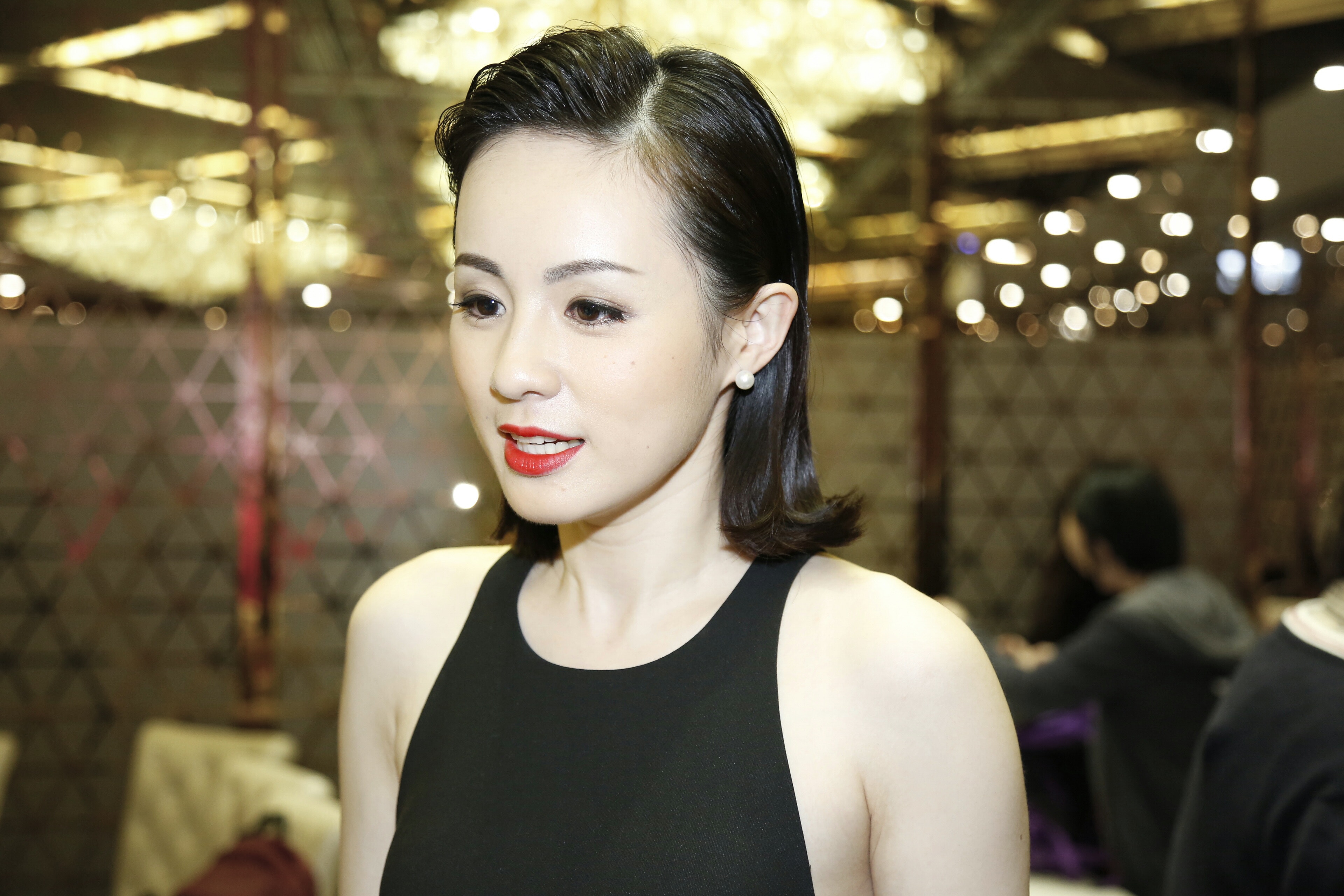 呂晶晶 前亞姐冠軍呂晶晶近況曝光曾與林韋辰父女戀傳被迫返內地陪酒