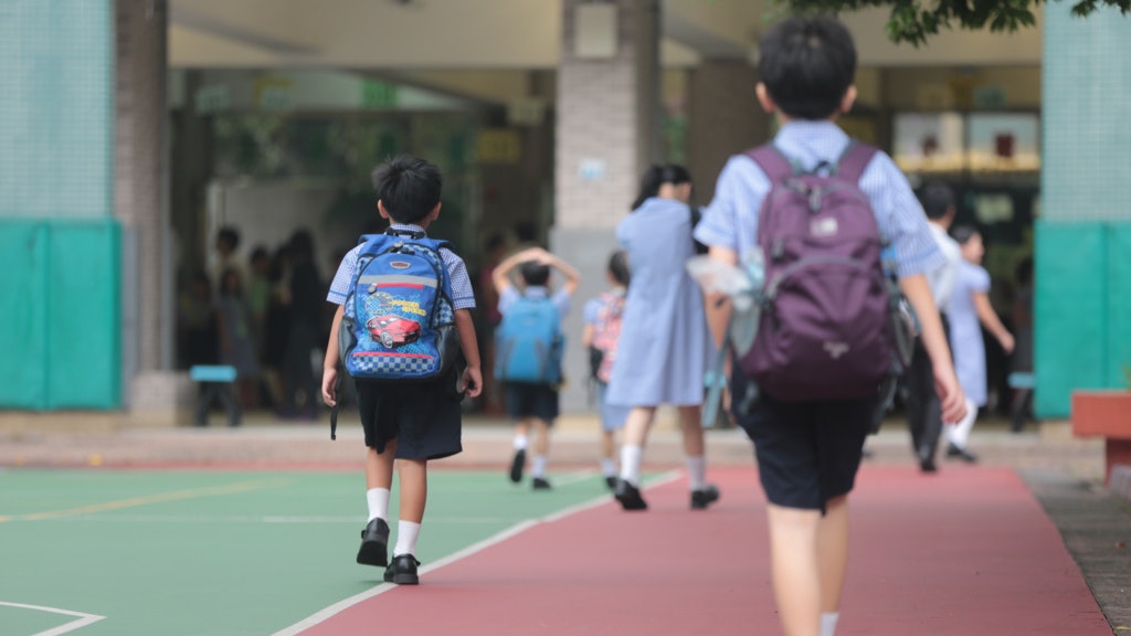 呈分試 教育局准合併小五及小六上學期兩試合一跨境生可內地考 香港01 社會新聞