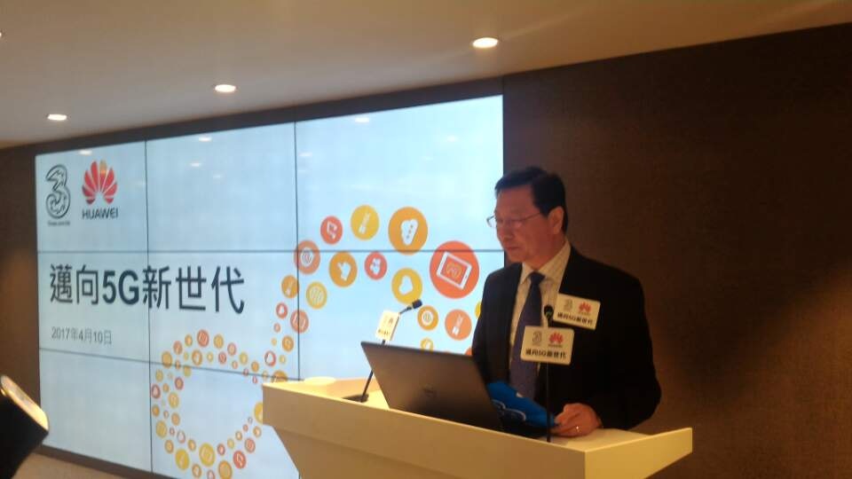 和記電訊香港執行基事兼行政總裁胡超文稱，到了2025年，全球用戶平均每日數據用量將高達1GB。（何敬熹攝）