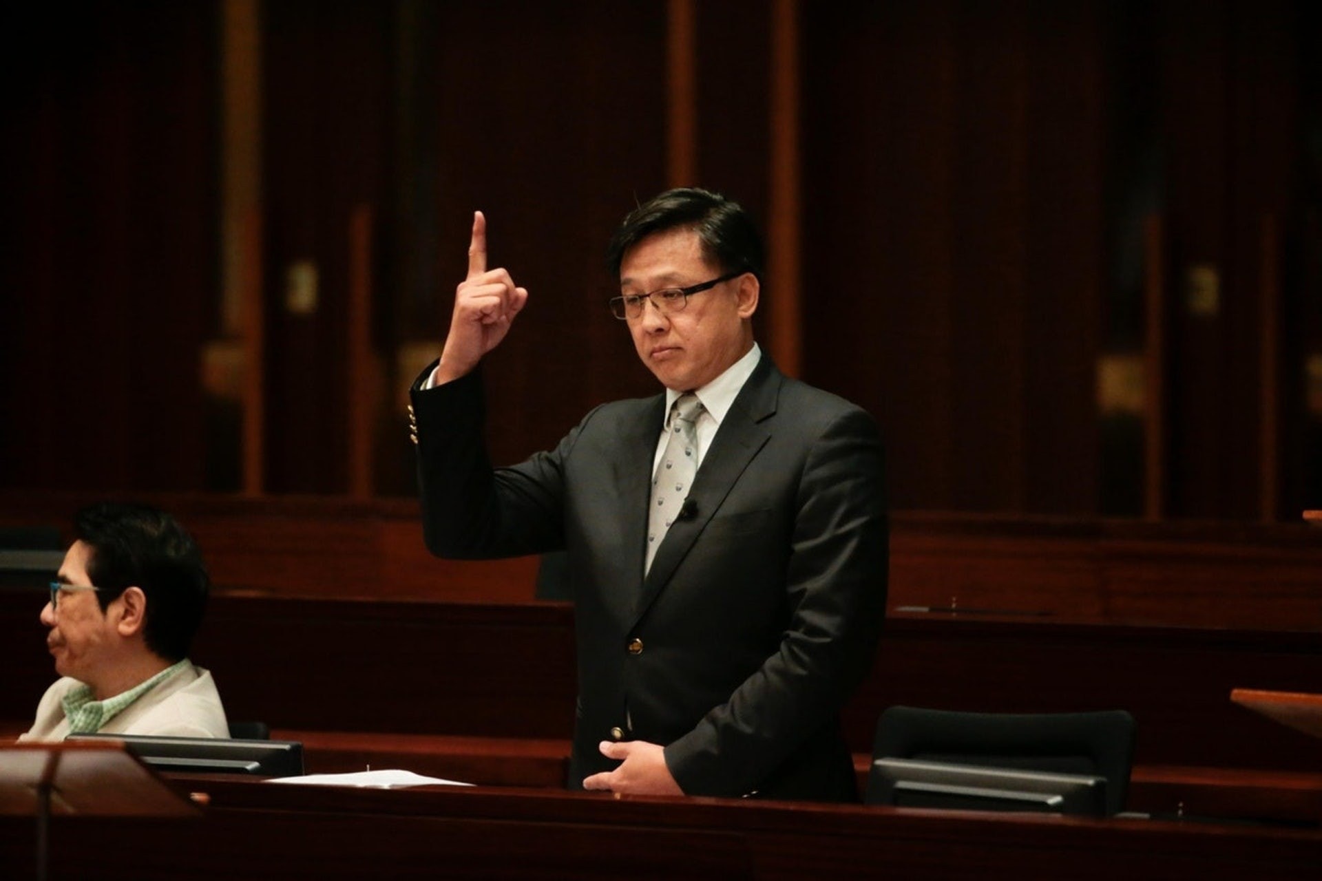 林卓廷涉7.21暴動被捕　何君堯稱「欣慰」：警方行出正確一步