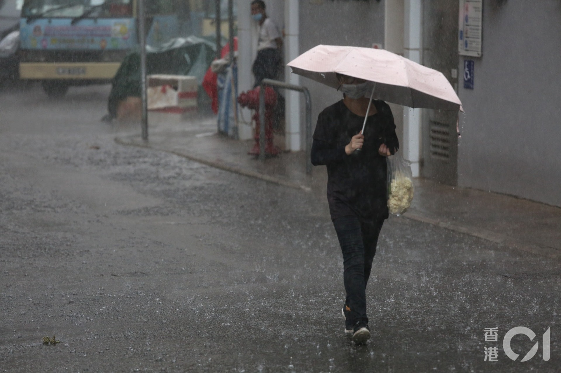 天文台發局部地區大雨報告沙田錄70毫米雨量料雷雨將影響全港 天文台發局部地區大雨報告沙田錄70毫米雨量料雷雨將影響全港