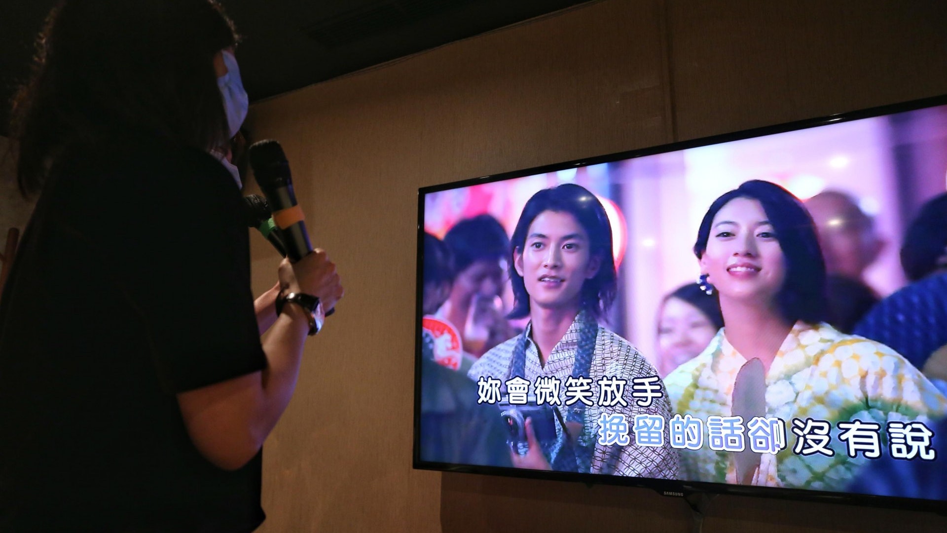 新冠肺炎|中秋可放寬限聚令?陳肇始:人數要小心 口罩令需維持 新冠肺炎|中秋可放寬限聚令?陳肇始:人數要小心 口罩令需維持