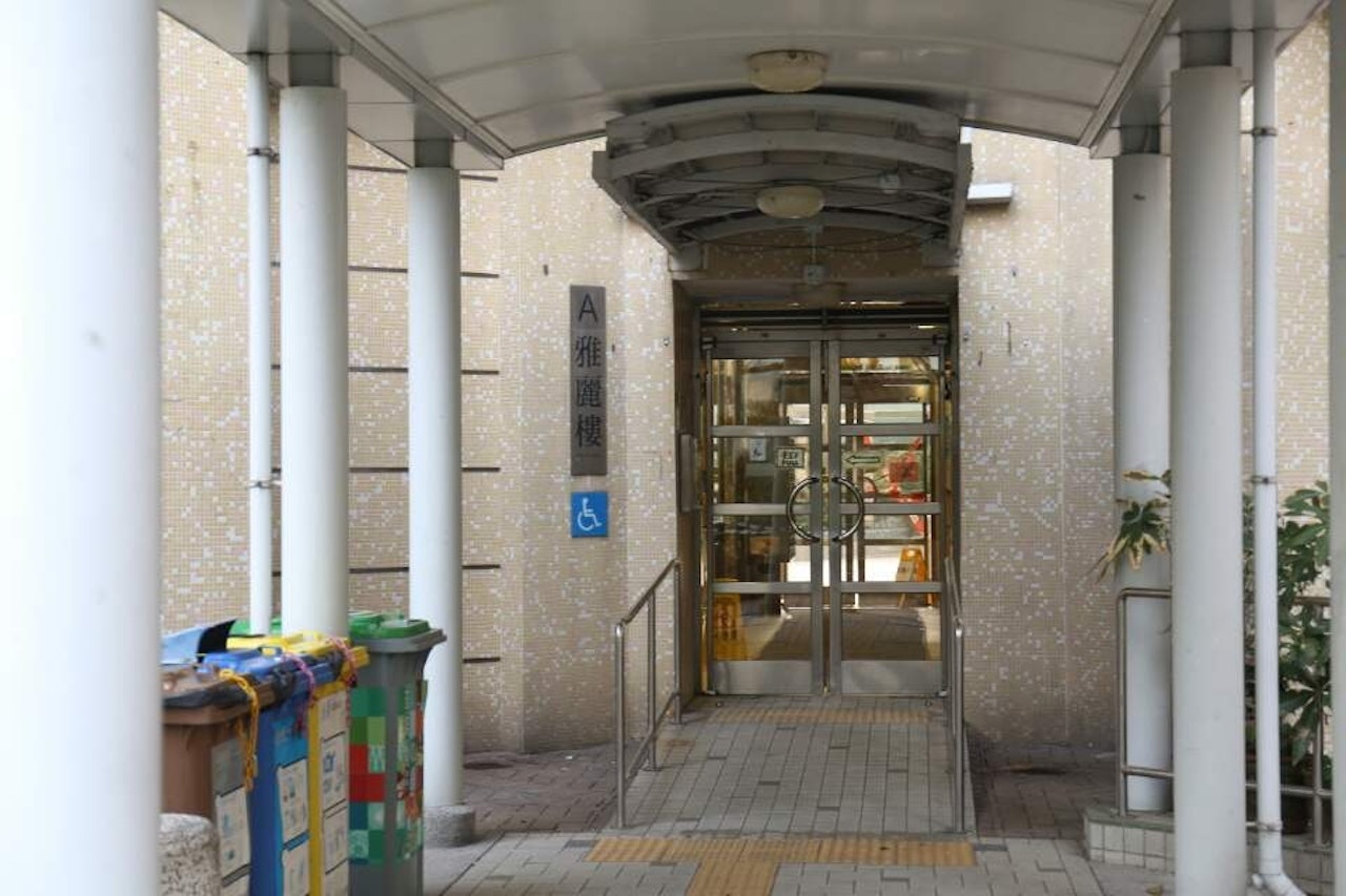 油塘油麗邨雅麗樓有一家四口確診。(資料圖片/李豪杰攝) 油塘油麗邨雅麗樓有一家四口確診。(資料圖片/李豪杰攝)