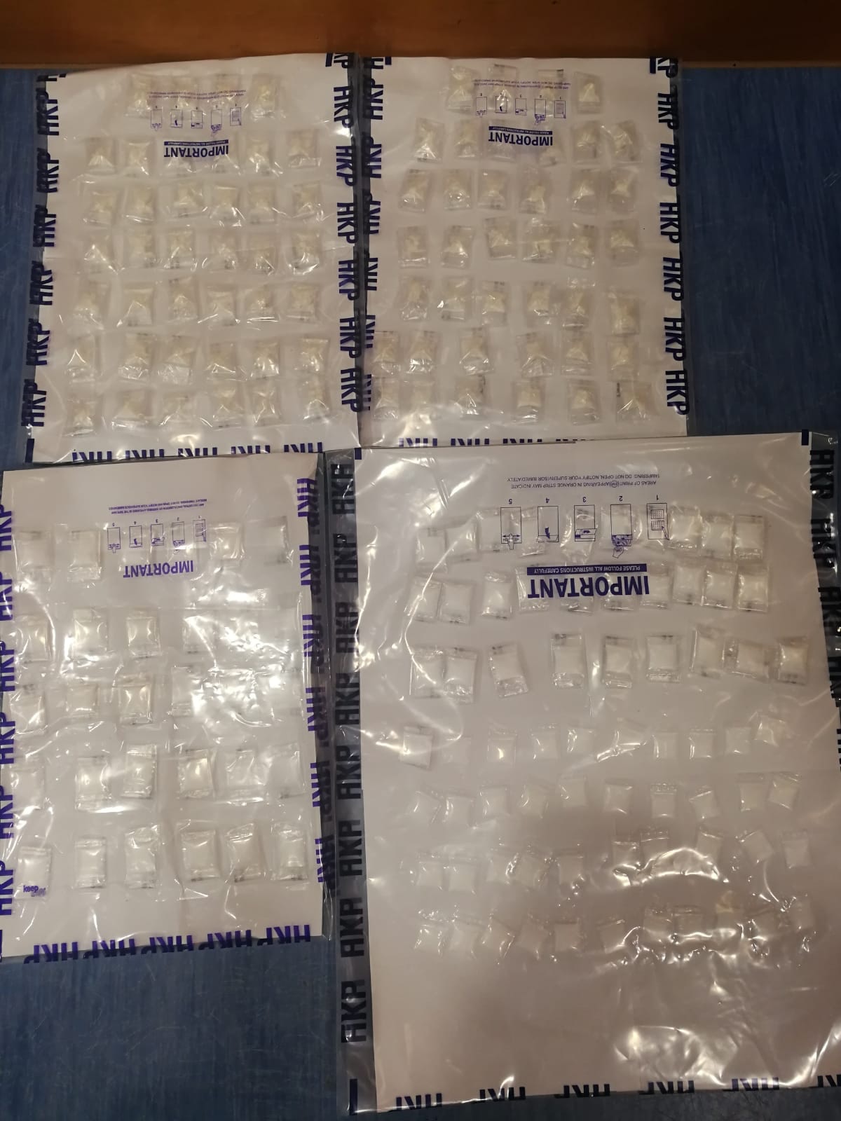 將軍澳尚德邨毒品快餐車斷正，25歲男涉販毒被捕。（警方提供圖片）
