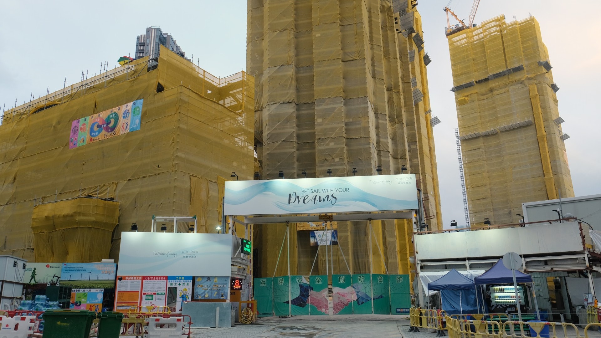 地盤工人開工前須檢測呈陰性 初五試行 2月22日全面實施 地盤工人開工前須檢測呈陰性 初五試行 2月22日全面實施