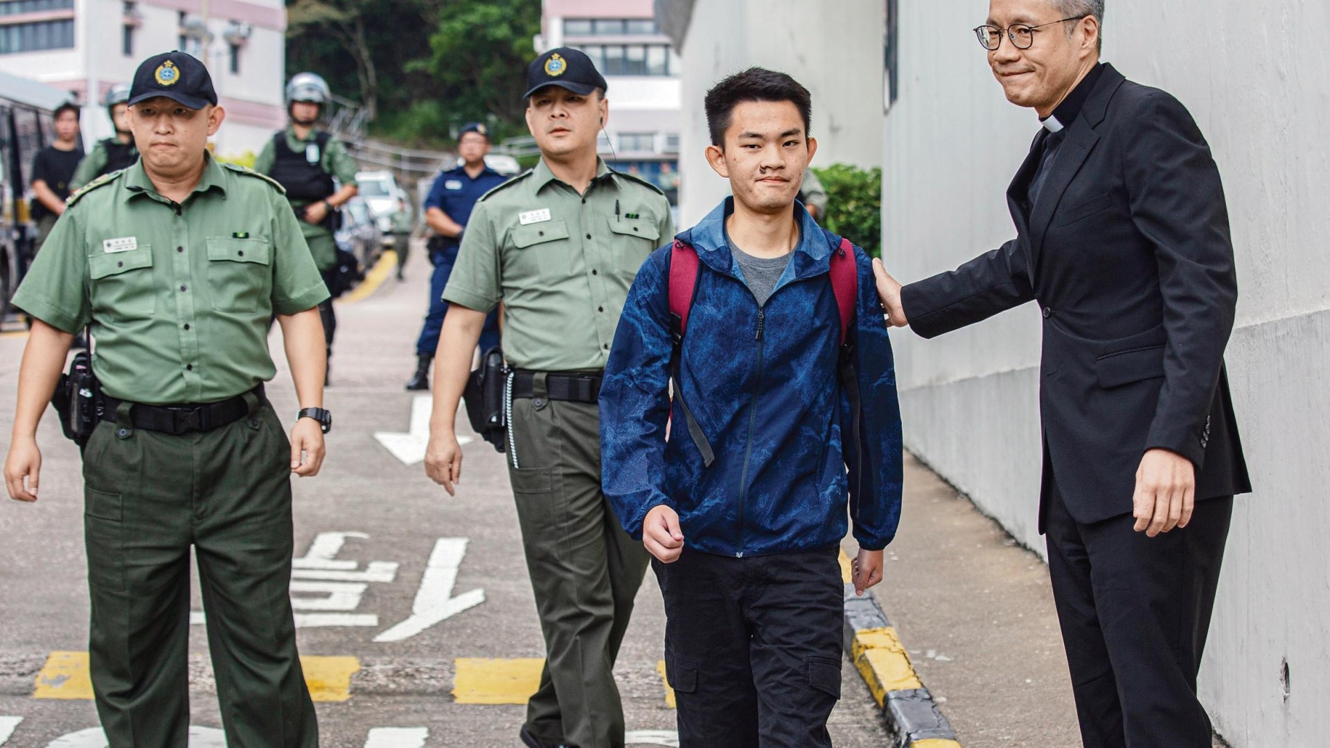 潘曉穎母願考慮為陳同佳求情 管浩鳴:十分感動 將消息轉告同佳 潘曉穎母願考慮為陳同佳求情 管浩鳴:十分感動 將消息轉告同佳