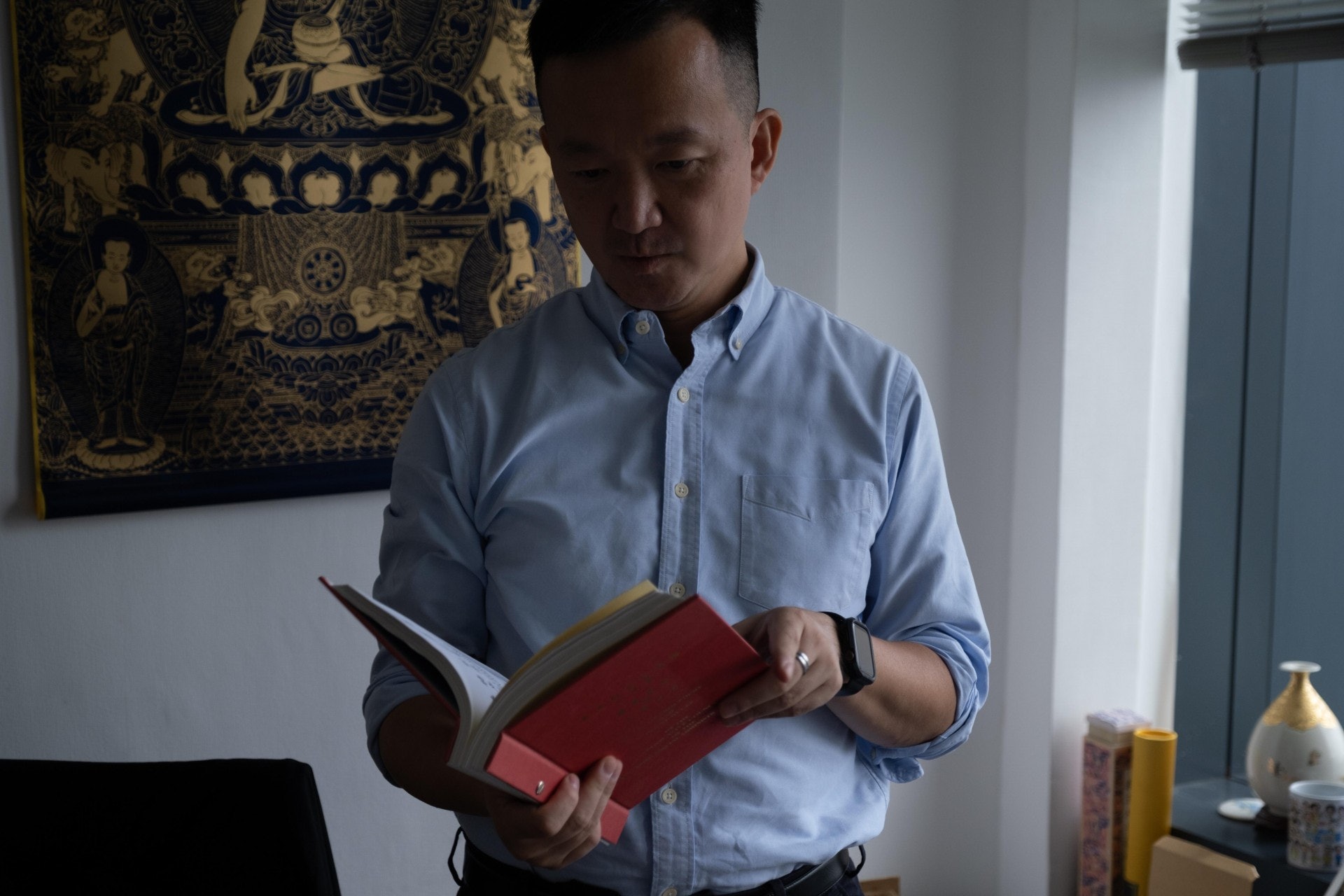 陳志全在收拾辦公室期間接受訪問。(梁鵬威攝) 陳志全在收拾辦公室期間接受訪問。(梁鵬威攝)