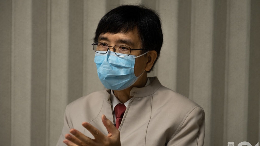 袁國勇:共用物品如森林大火 籲勿碰街市檔毛巾 已去信醫管局 袁國勇:共用物品如森林大火 籲勿碰街市檔毛巾 已去信醫管局