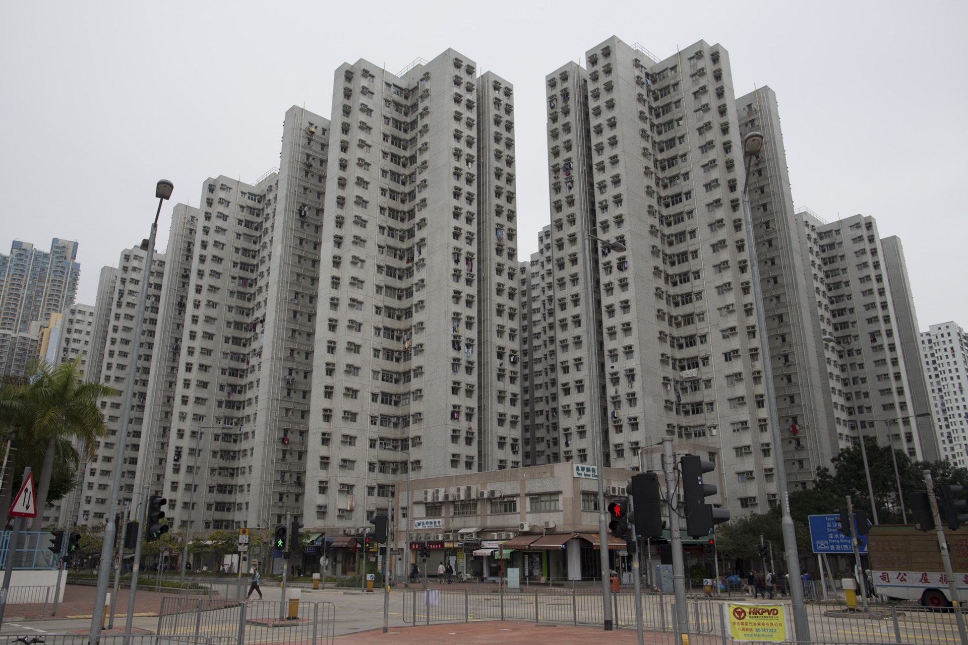 富榮花園一3房單位以近900萬元自由市場價易手。(梁鵬威攝) 富榮花園一3房單位以近900萬元自由市場價易手。(梁鵬威攝)