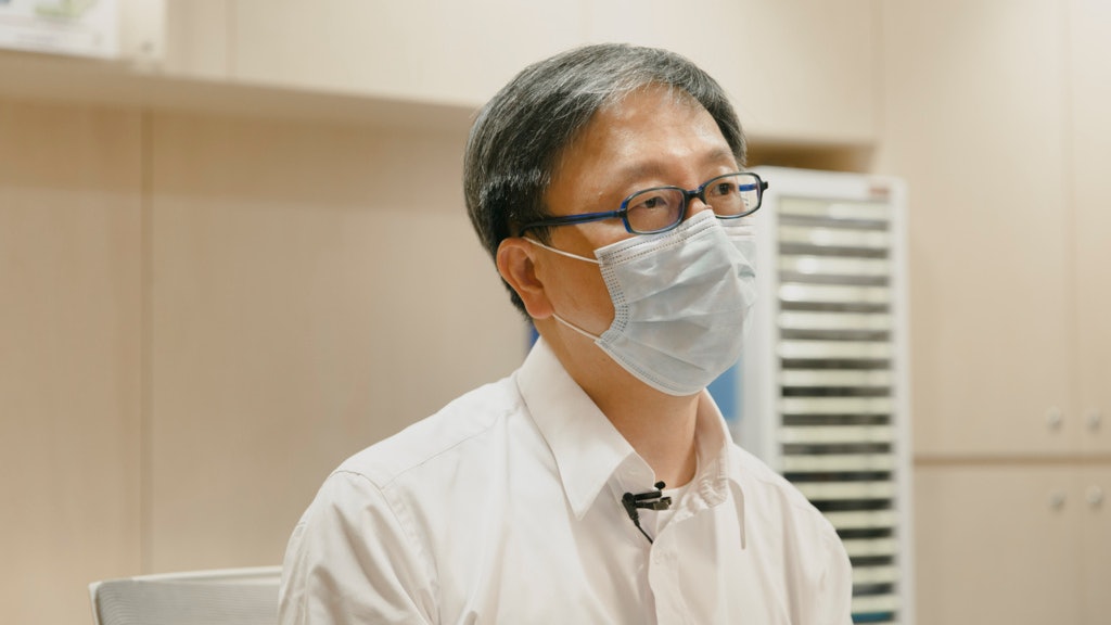 新冠肺炎|何栢良:食環與食肆開會 訂檢測清單 廁所通風最重要 新冠肺炎|何栢良:食環與食肆開會 訂檢測清單 廁所通風最重要