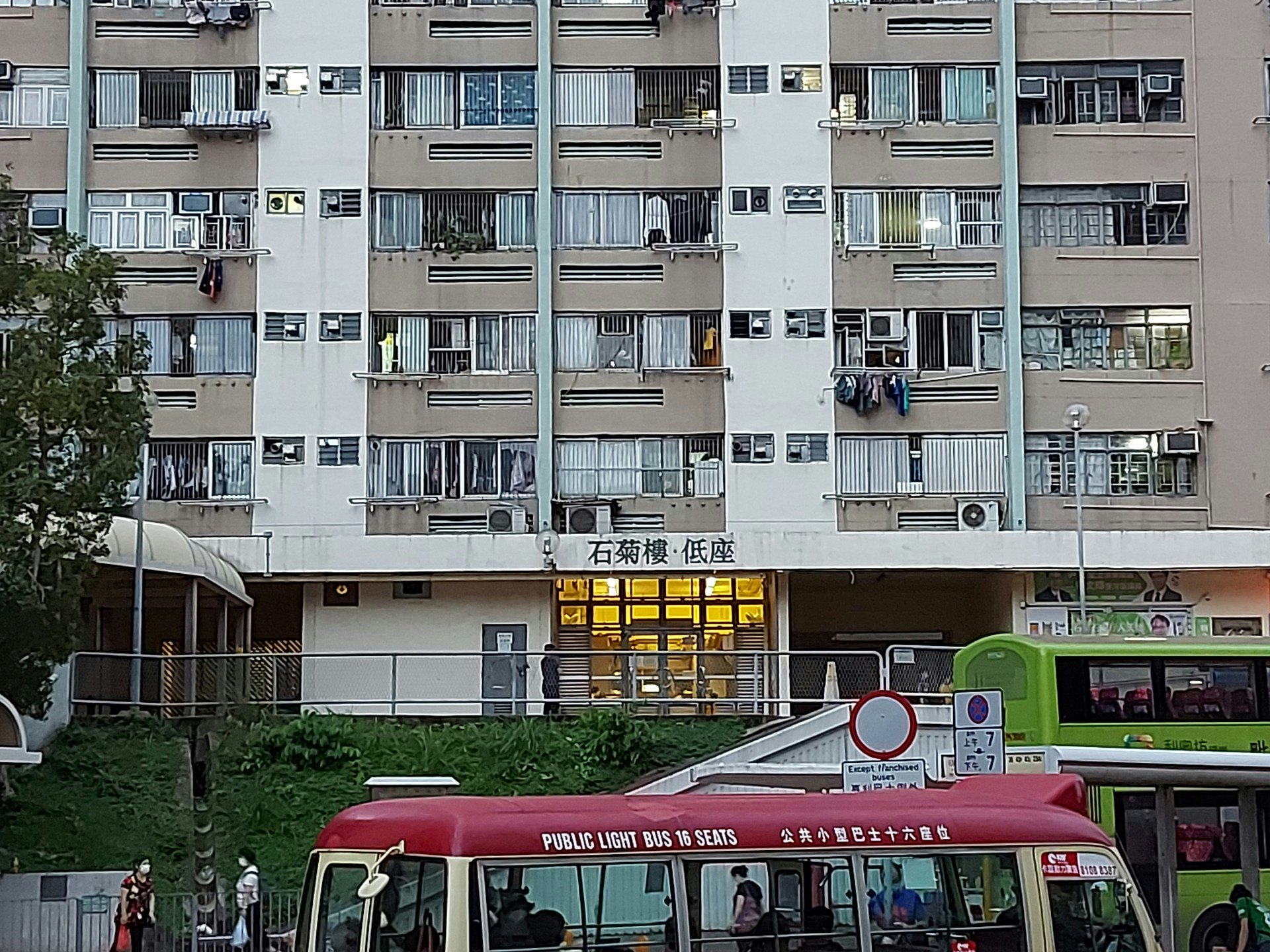 事發於石菊樓對開。(王譯揚攝) 事發於石菊樓對開。(王譯揚攝)