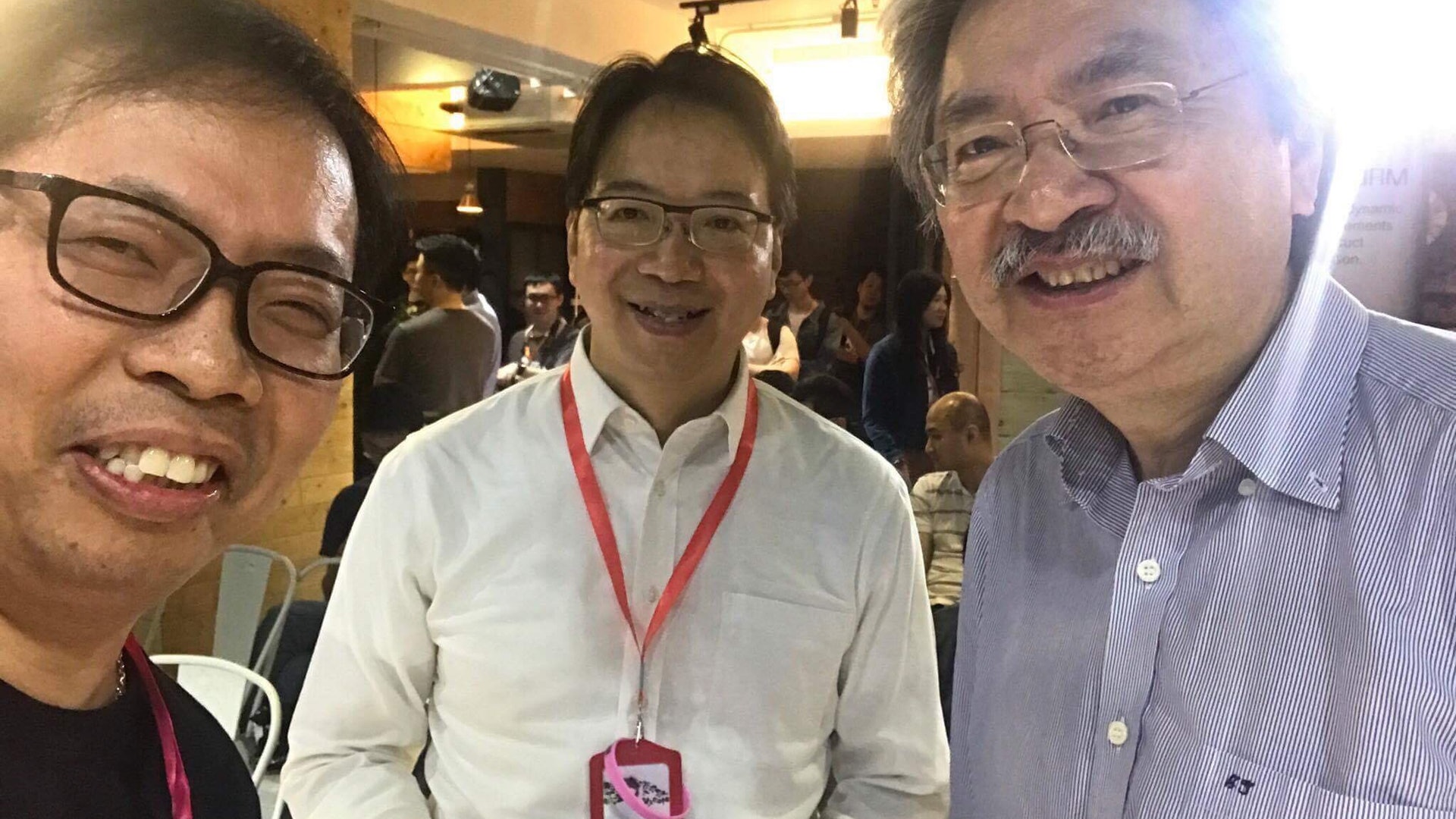 曾俊華與駭客交流暗示喺政府做嘢被人𥄫實 莫乃光:你老闆? 曾俊華與駭客交流暗示喺政府做嘢被人𥄫實 莫乃光:你老闆?