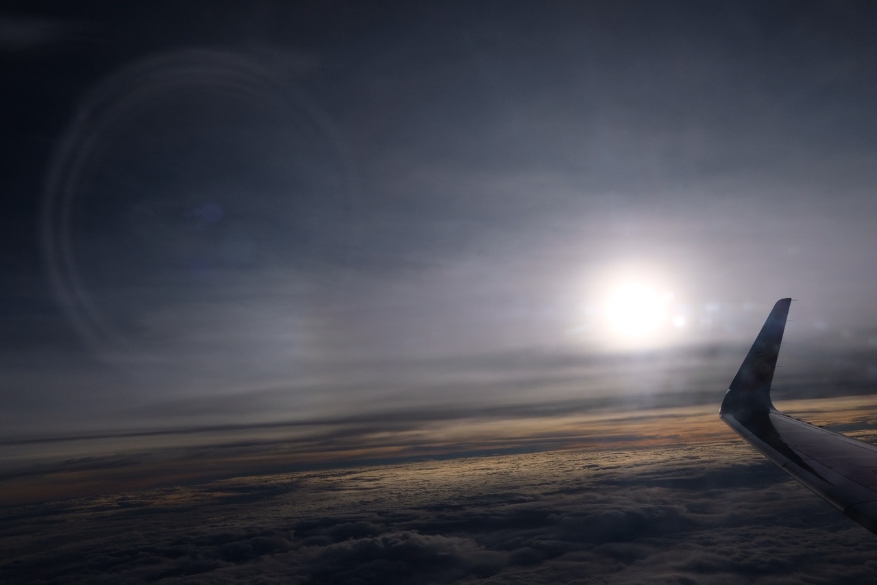 直擊港航flycation 在南中國海上空看日落與空姐雲上玩大抽獎 直擊港航flycation 在南中國海上空看日落與空姐雲上玩大抽獎