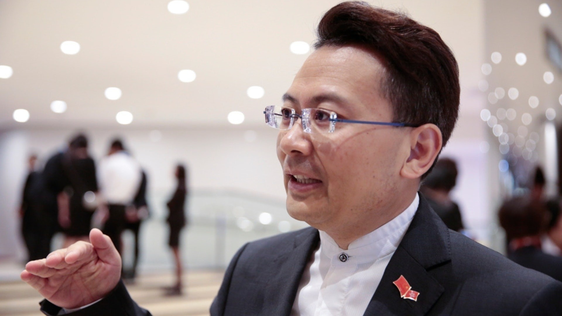 陳勇指通緝八人彰顯依法治港 李慧琼:政府應統籌愛國主義教育 陳勇指通緝八人彰顯依法治港 李慧琼:政府應統籌愛國主義教育