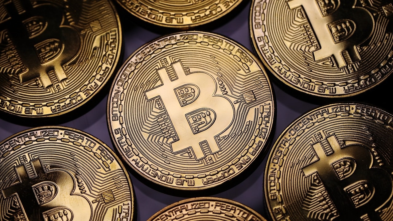 Bitcoin概念股普漲　大摩成首家美大行提供Bitcoin基金｜港股異動