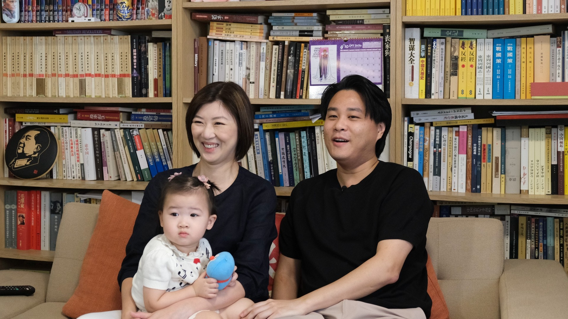 袁彌昌及容海恩一家。（廖雁雄攝／資料圖片）