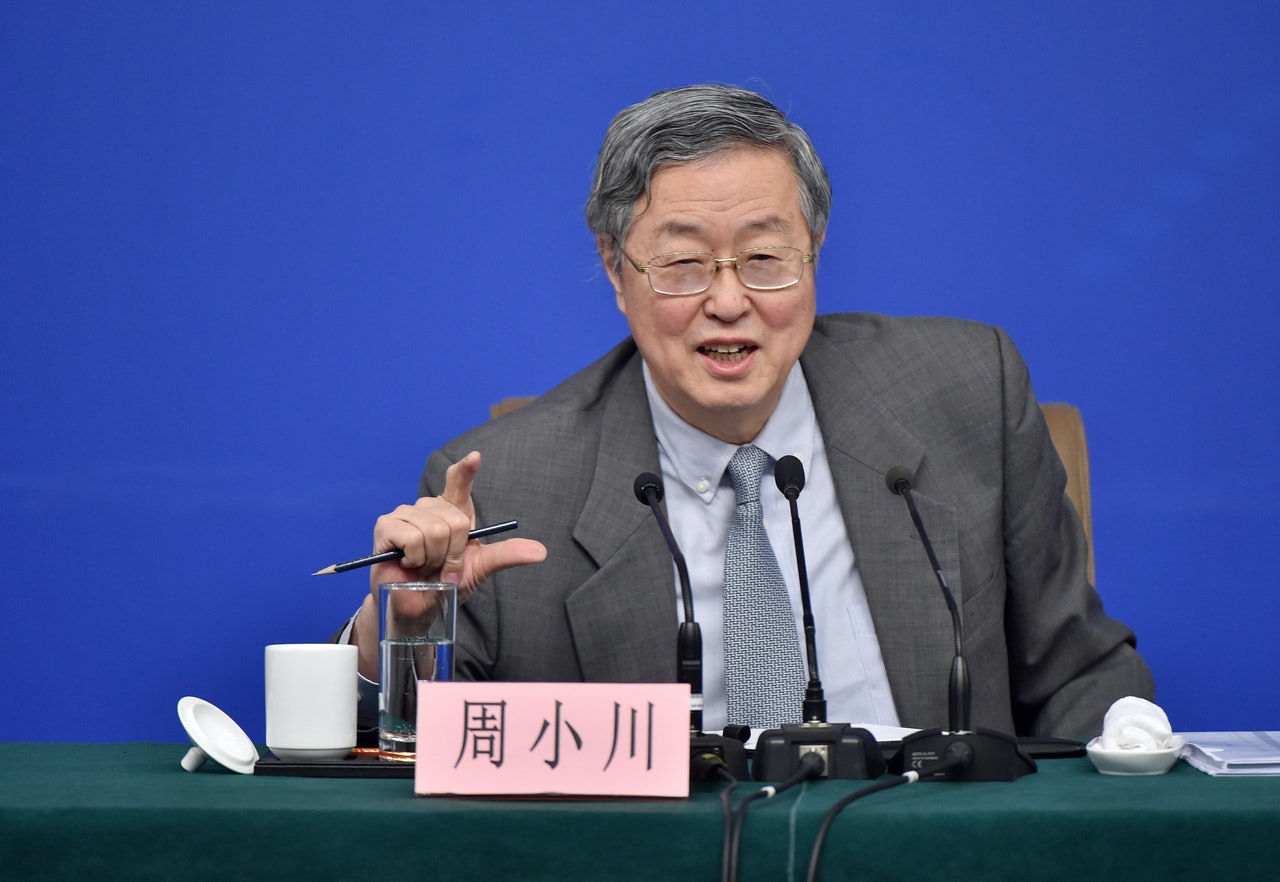 人行行長闡述匯率政策及人民幣簦際化。(新華社) 人行行長闡述匯率政策及人民幣簦際化。(新華社)