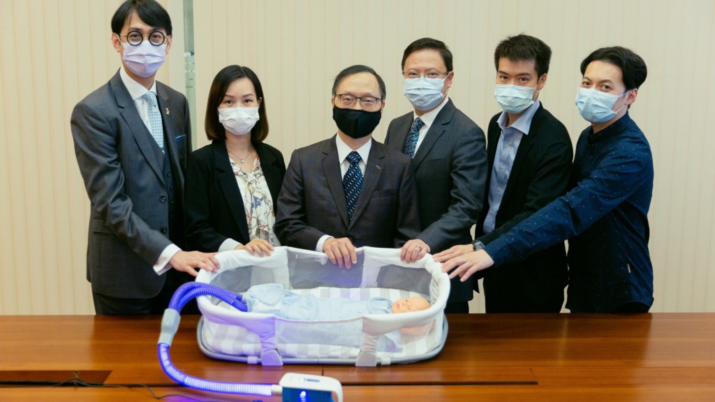嬰兒發育未健全易有黃疸 診所引入家居照燈服務免疫下母子分離 嬰兒發育未健全易有黃疸 診所引入家居照燈服務免疫下母子分離