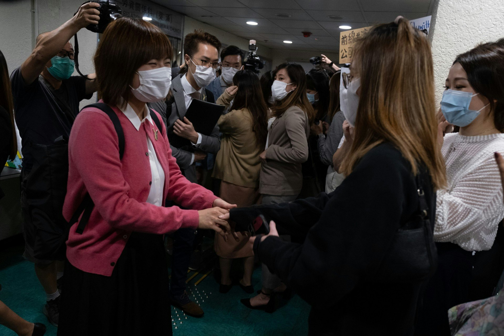 國泰空中服務員工會於今日(4日)與資方及勞工處會面。(梁鵬威攝) 國泰空中服務員工會於今日(4日)與資方及勞工處會面。(梁鵬威攝)