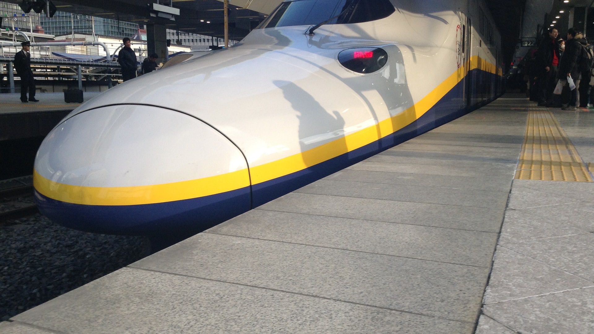 日本 鴨嘴獸 E4系列車明年起陸續退役雙層新幹線將駛進歷史 香港01 即時國際