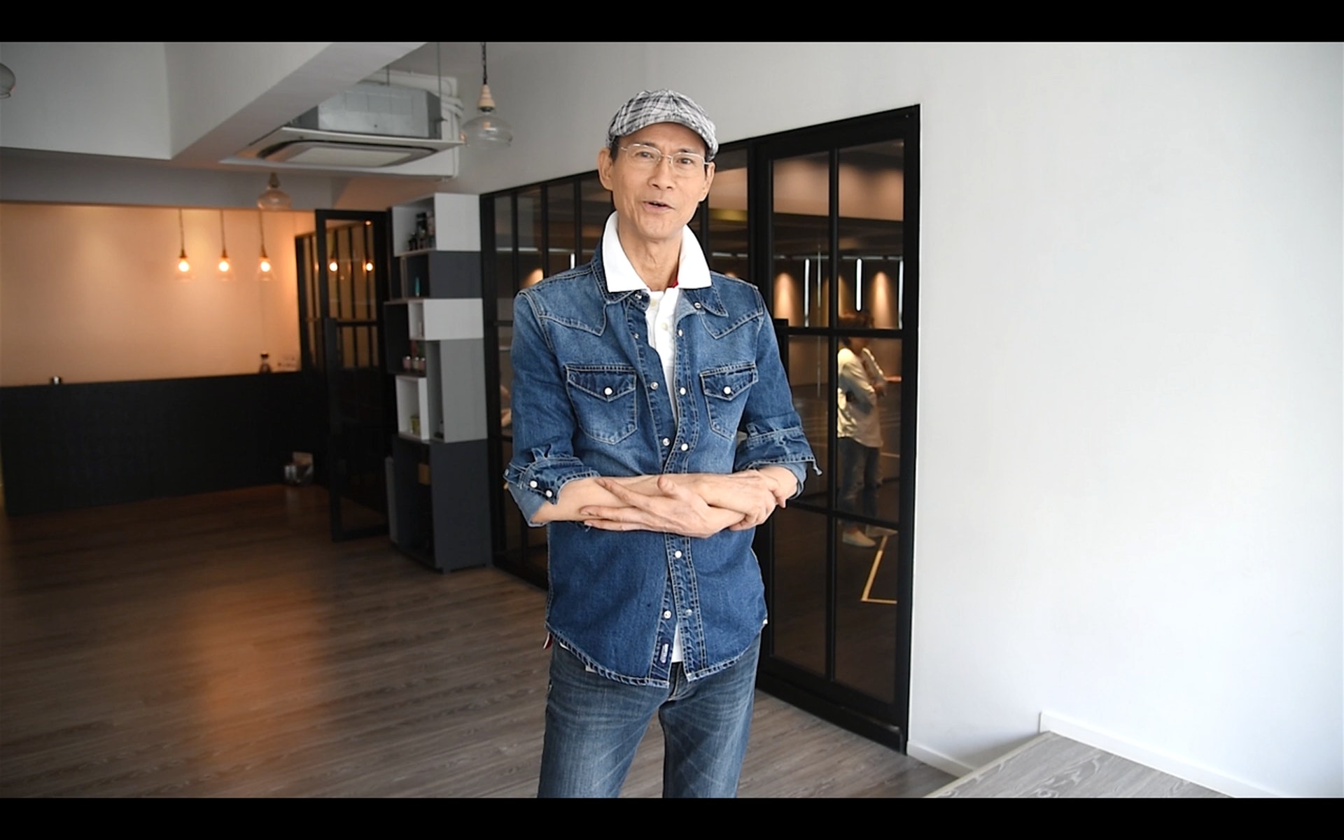 睇到「丁蟹」真是瘦了不少。 睇到「丁蟹」真是瘦了不少。