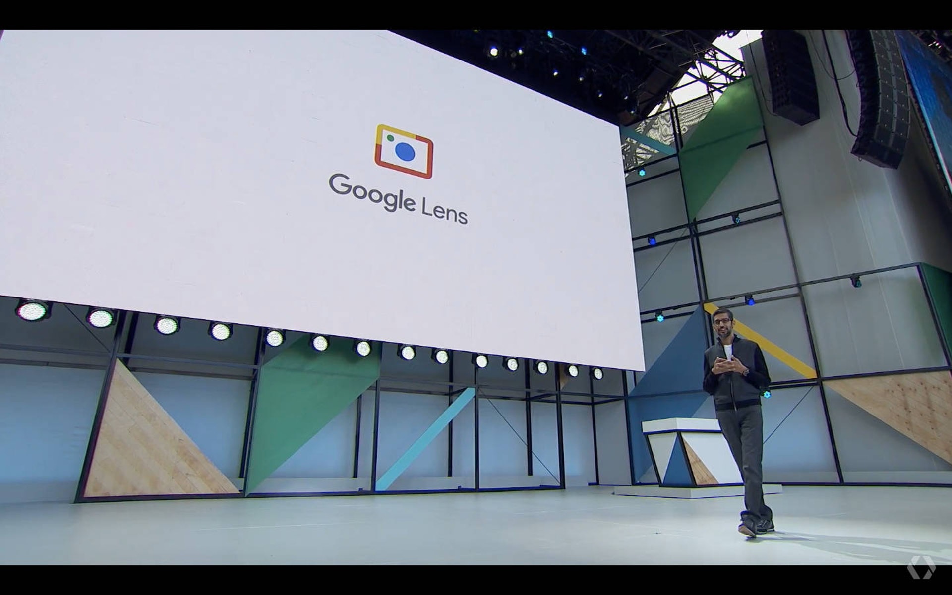 Google的行政總裁Sundar Pichai在I/O 2017發布Google Lens。(Google) Google的行政總裁Sundar Pichai在I/O 2017發布Google Lens。(Google)
