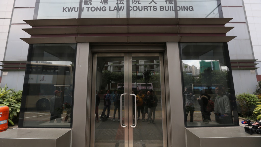 網上籲「射狗」裝修工被判監6個月 庭上透露被告來自警察家庭 網上籲「射狗」裝修工被判監6個月 庭上透露被告來自警察家庭