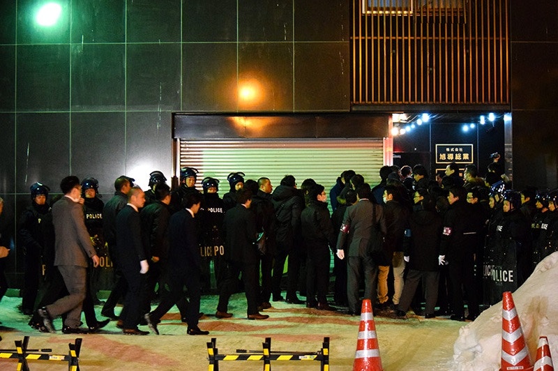 日本黑幫 窮到分裂 山口組內鬥白熱化貨車互撞事務所 香港01 即時國際