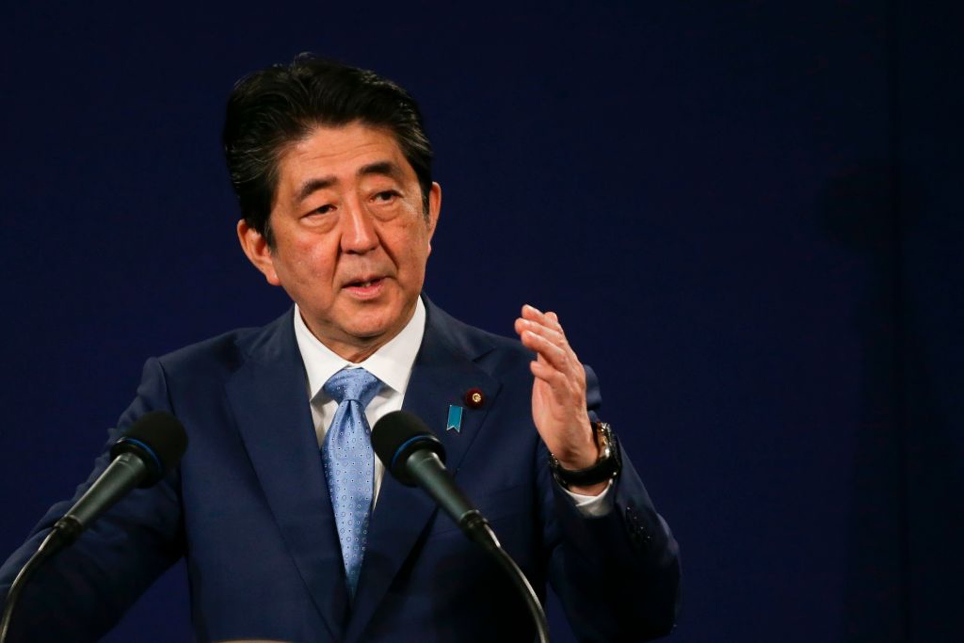 安倍曾多次表示希望在任內完成修憲,這次更直接把草案時間定在今年內。(Getty Images) 安倍曾多次表示希望在任內完成修憲,這次更直接把草案時間定在今年內。(Getty Images)