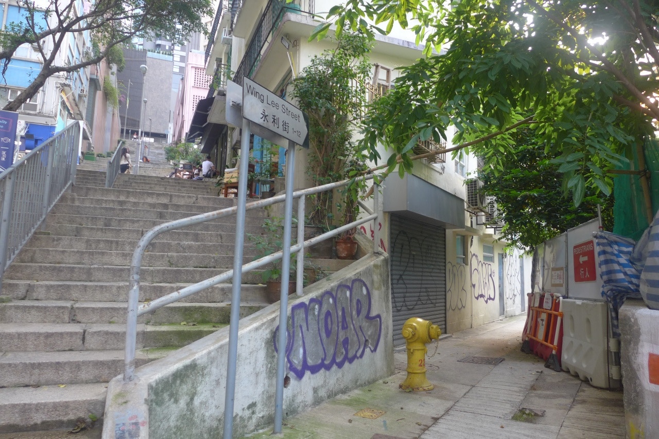 市建局重啟上環士丹頓街／永利街（H19）項目，向城規會申請放寬地積比率，興建兩棟逾 20 層的住宅連商場大樓。（資料圖片／陳銘智攝）