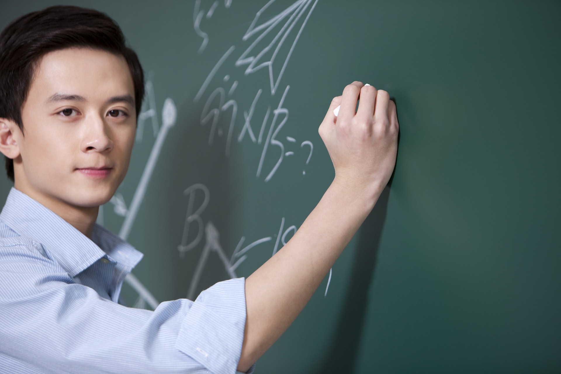 愛教育、愛孩子,相信是每一個從事學校工作的人都擁有的「初心」。(視覺中國) 愛教育、愛孩子,相信是每一個從事學校工作的人都擁有的「初心」。(視覺中國)