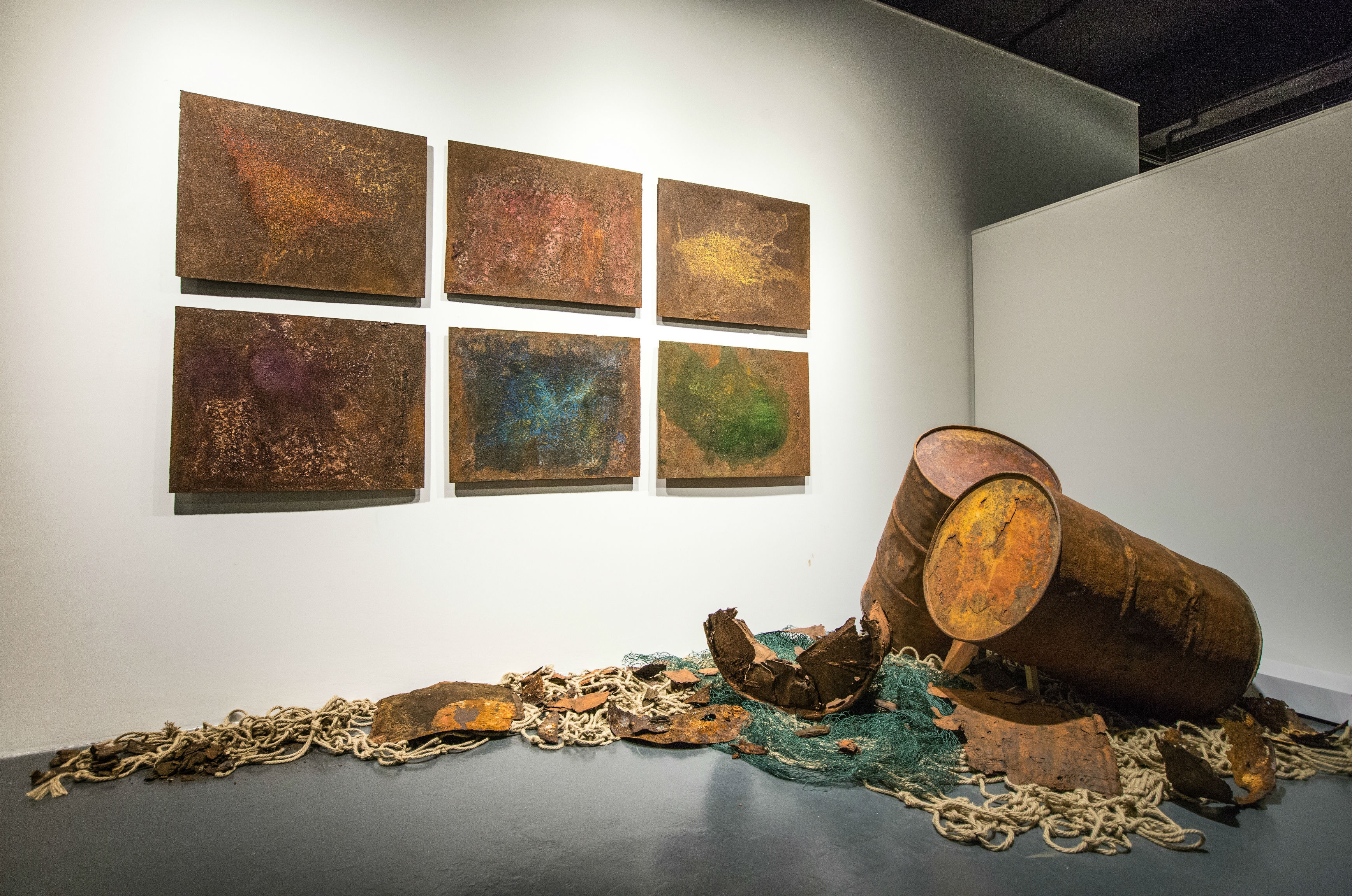 在銅鏡、石頭和生鏽的鐵板上生出藝術七位藝術家「繁衍想象」