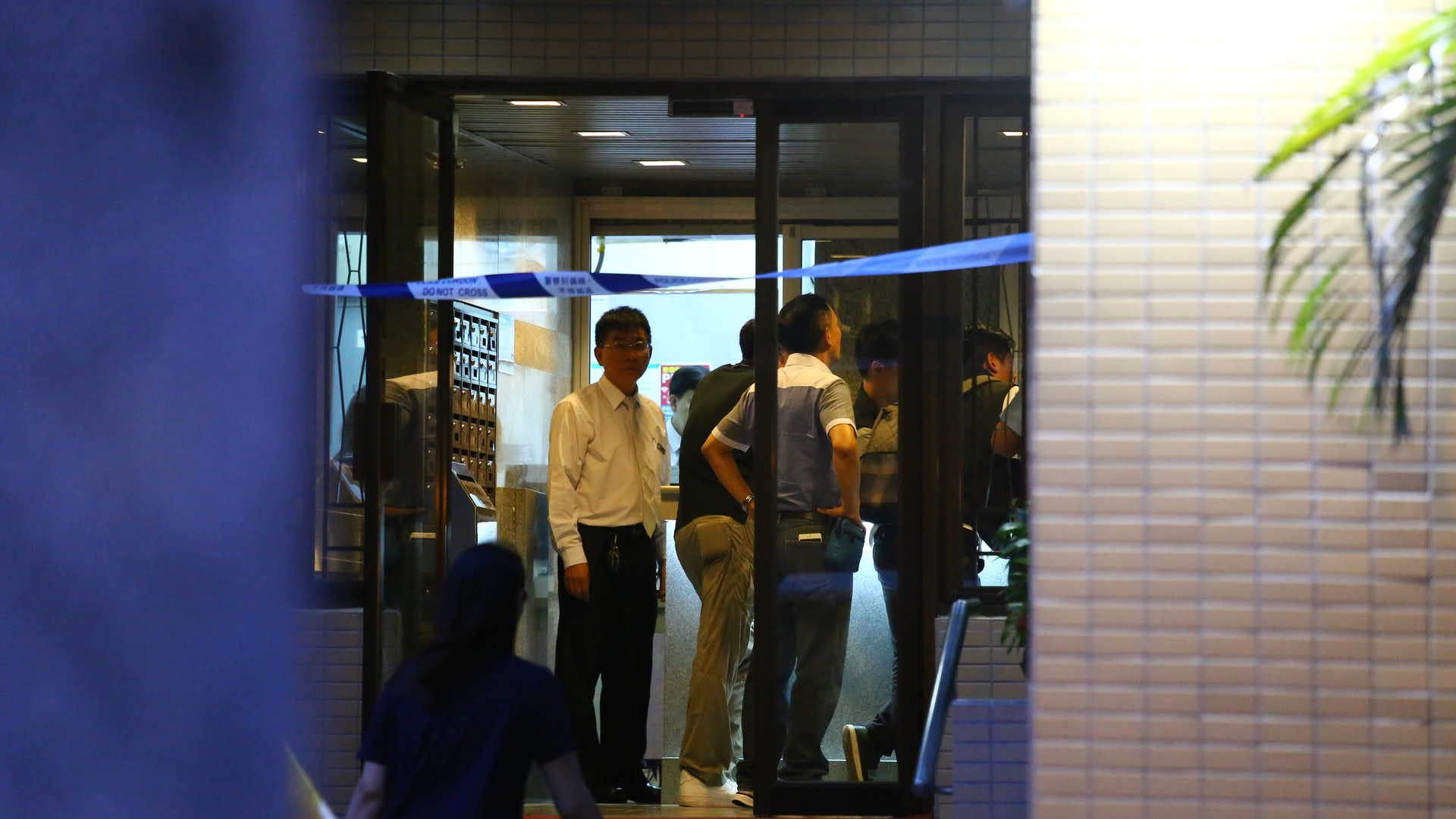 【社工墮樓】被指偷拍留遺書自殺 議員:道德是使命感及壓力來源 【社工墮樓】被指偷拍留遺書自殺 議員:道德是使命感及壓力來源