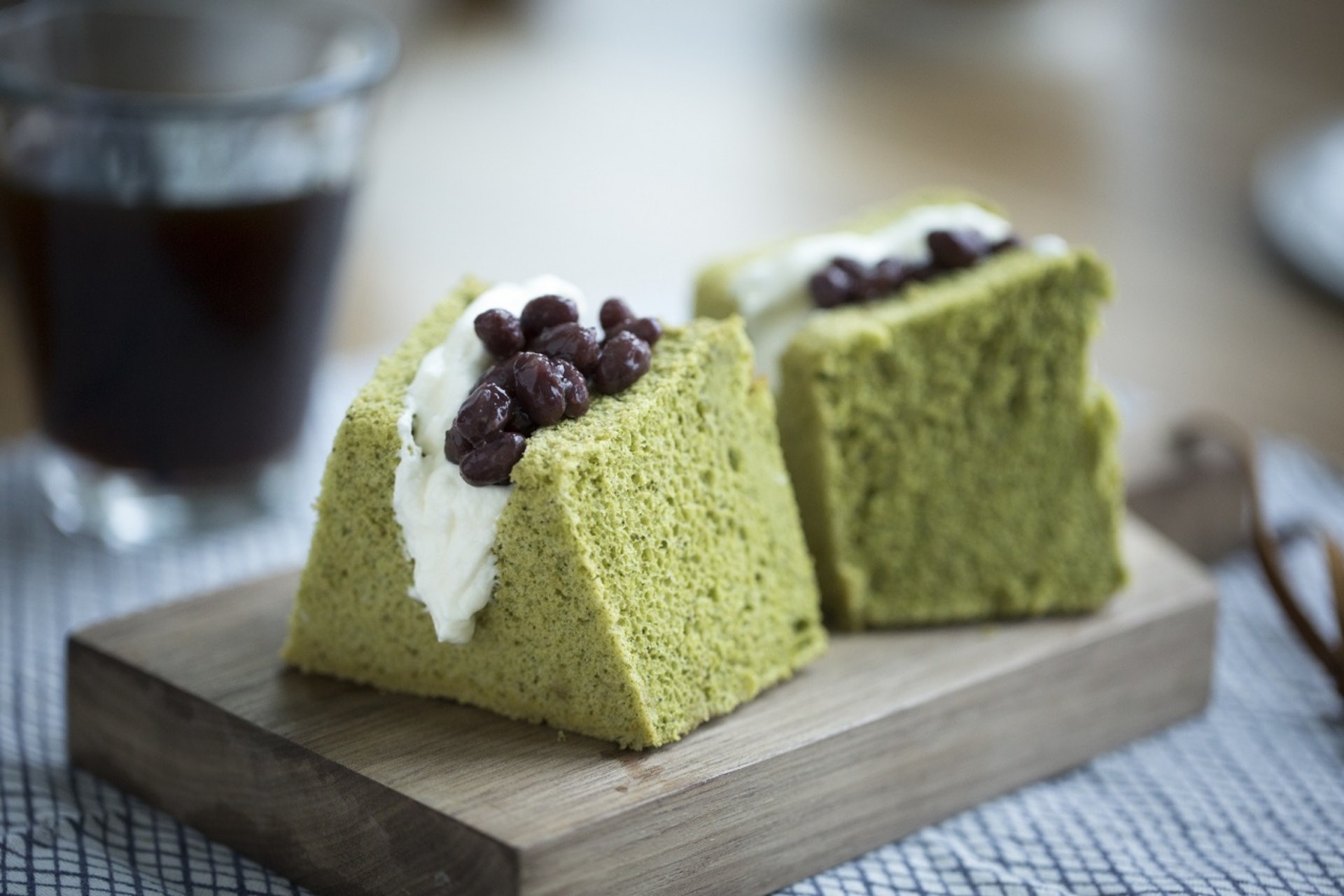 吃甜品容易令人情緒大起落。(資料圖片)