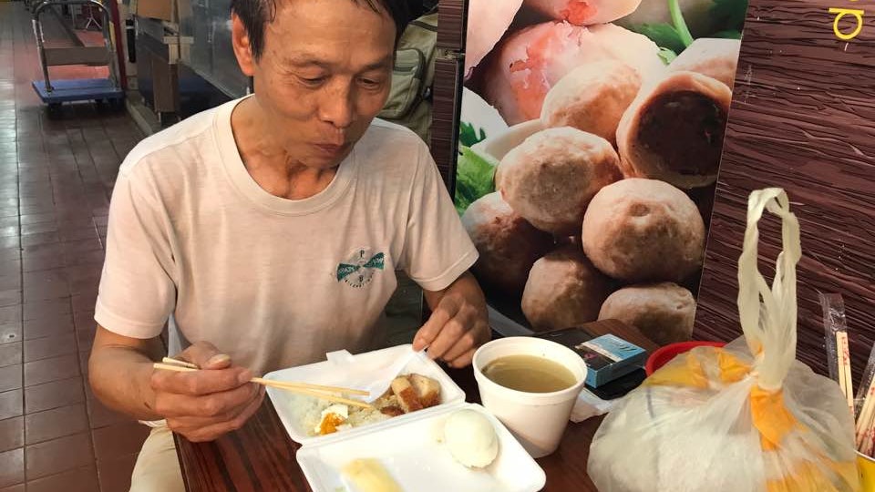 領展拆售商場狂加租 燒味店堅持不向街坊加價 終頂不住將結業 領展拆售商場狂加租 燒味店堅持不向街坊加價 終頂不住將結業