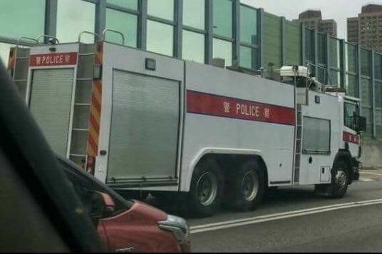 臨近七一水炮車提早抵港 網上又傳 水炮車 現身