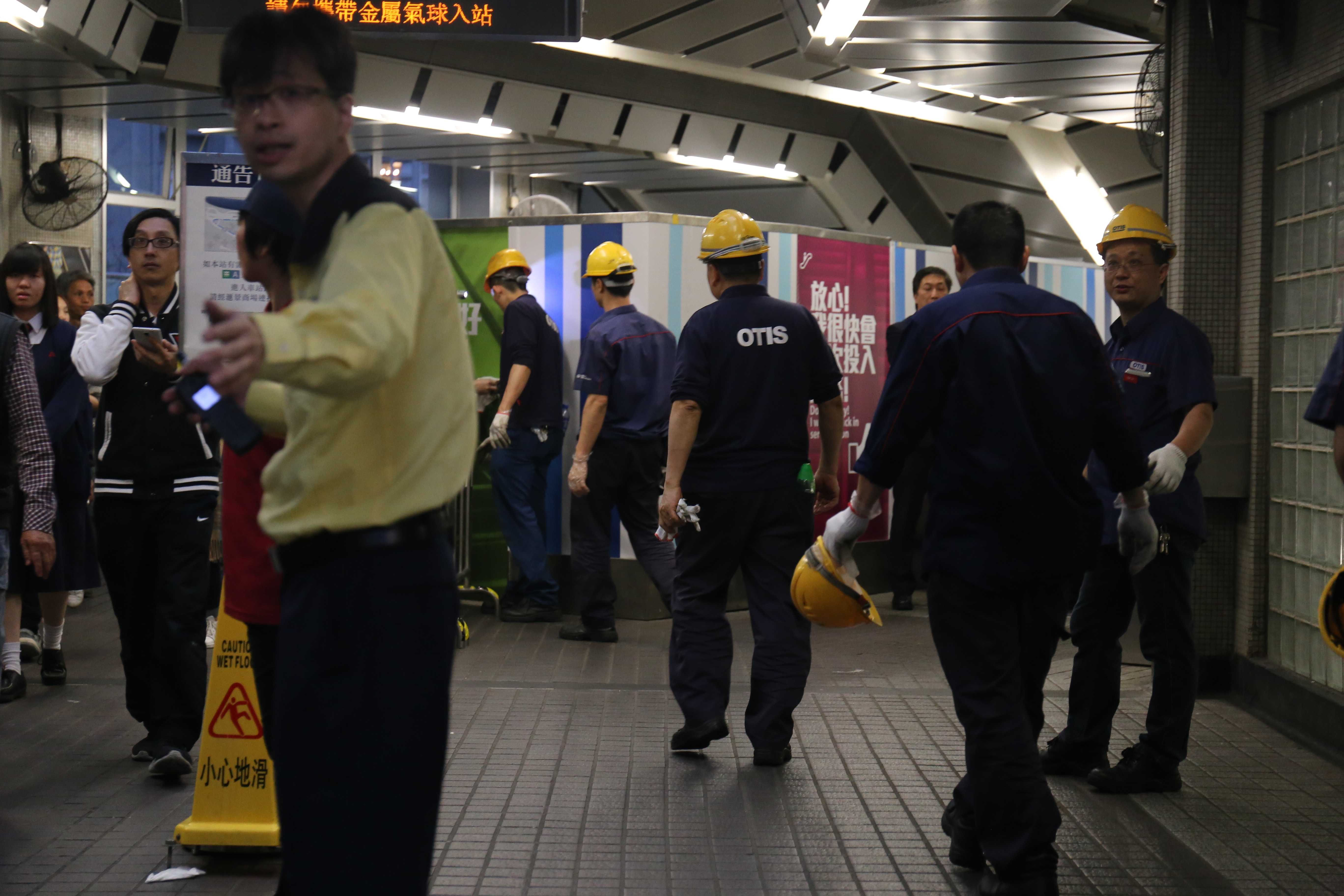 【朗豪坊電梯意外】加班超額常態　業界：有人單拖保養80部機　